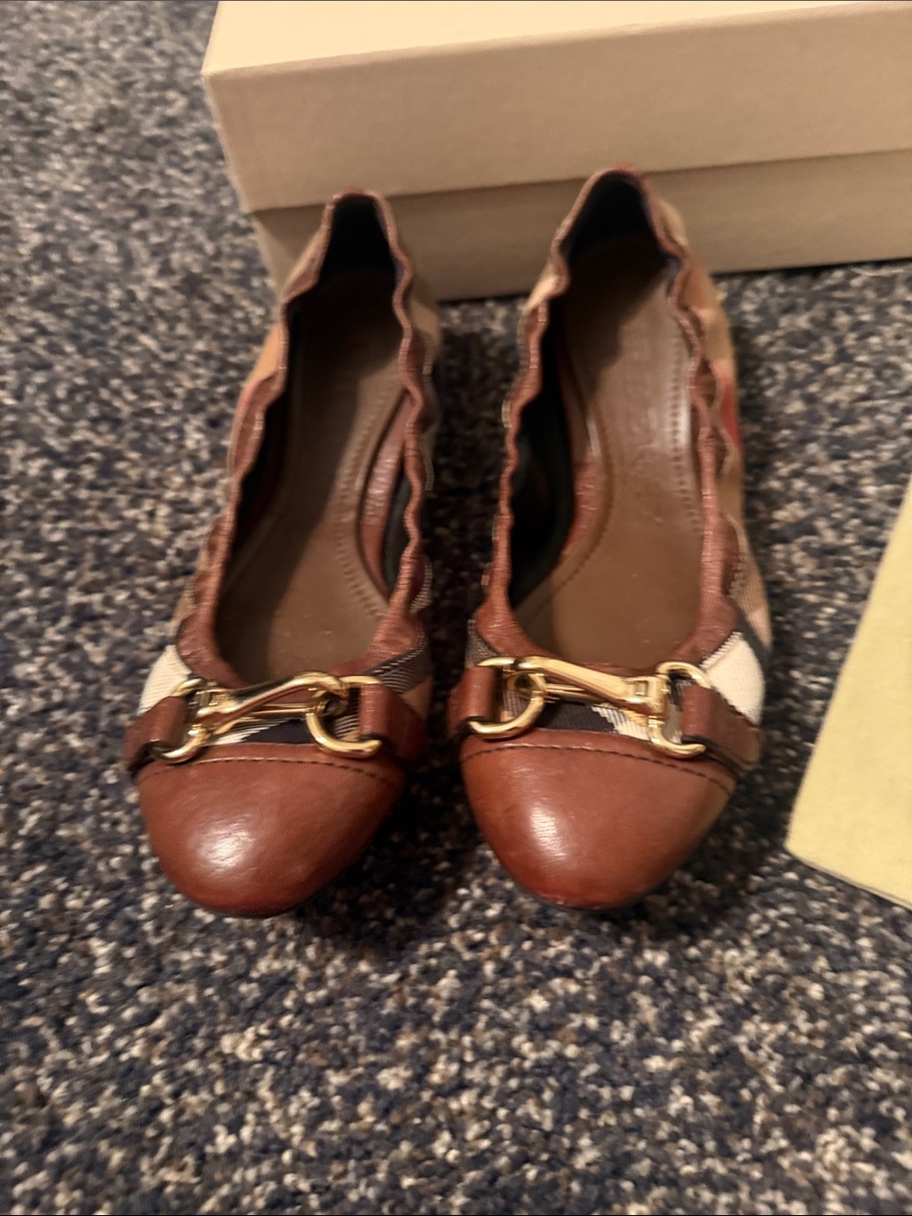 Burberry Brown Leather Ballet Flats with Signature Check and Gold-Tone Bit - Picture 2 of 6